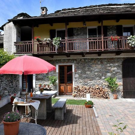 La Taverna Del Monte Hotel Ornavasso Kültér fotó